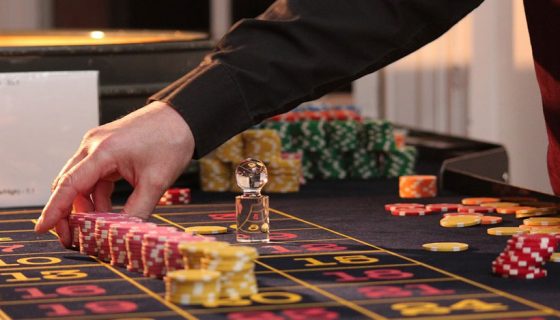 Most-Talked-About-Casino-and-Gambling-News-in-New-Zealand-dealer-chips